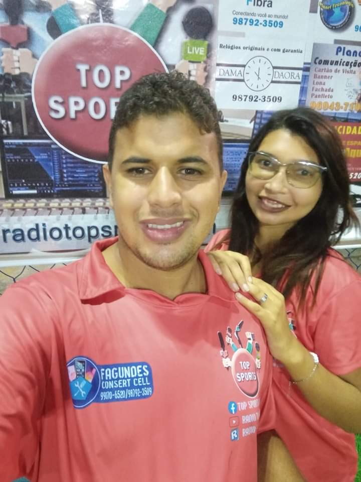 Diretores da Radio Top Sports, Matheus e Julie Fagundes